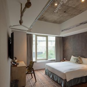 Executive Double Room Bath